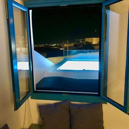 Oldtown Suites Fira Экстерьер фото