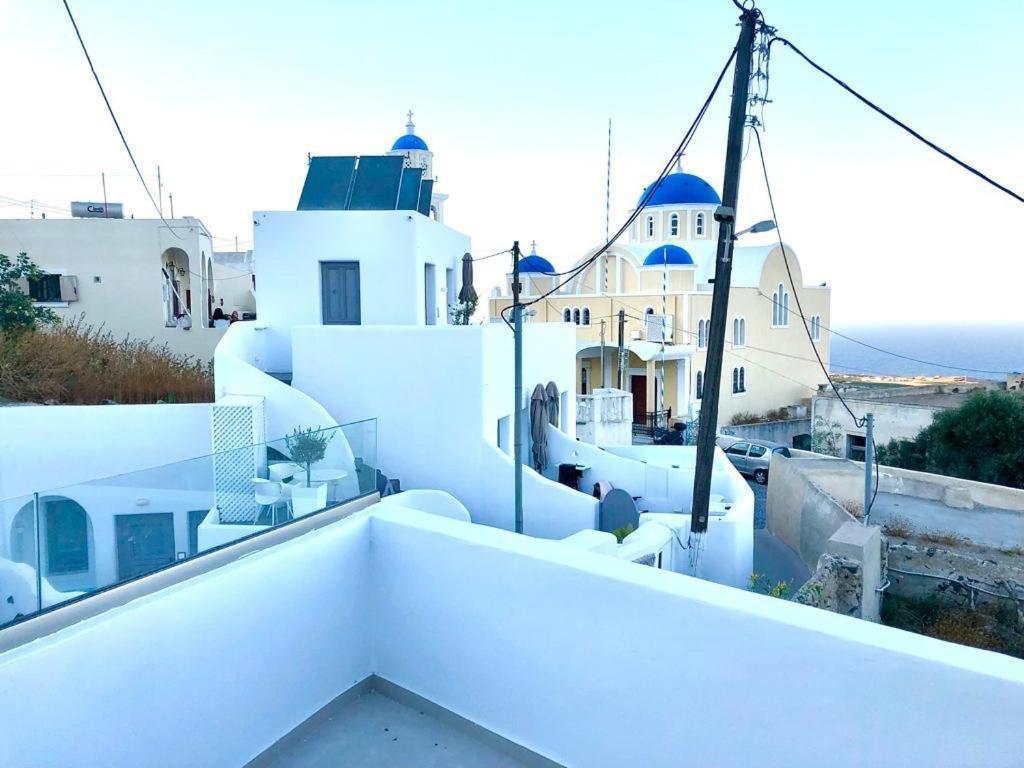 Oldtown Suites Fira Экстерьер фото
