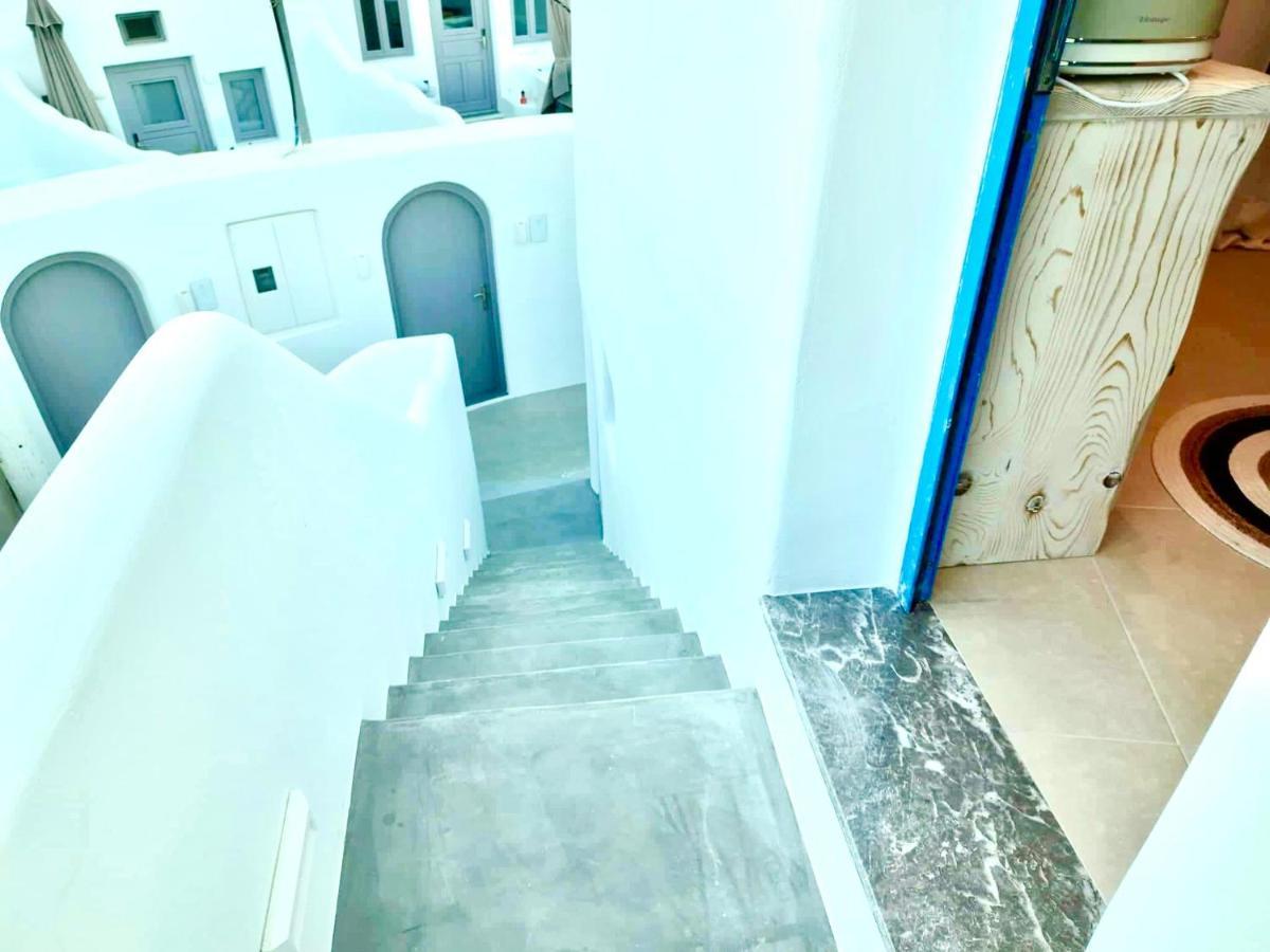 Oldtown Suites Fira Экстерьер фото