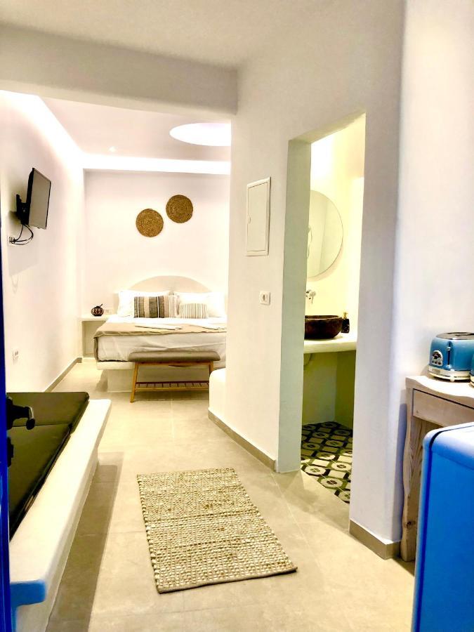 Oldtown Suites Fira Экстерьер фото