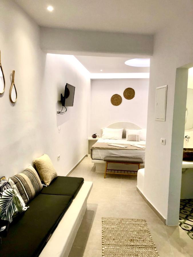 Oldtown Suites Fira Экстерьер фото