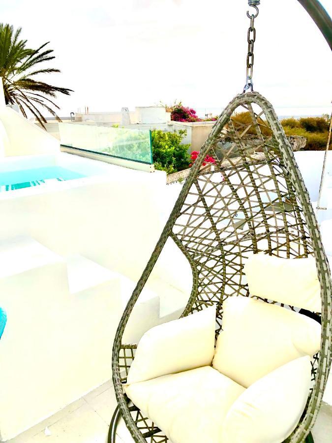 Oldtown Suites Fira Экстерьер фото