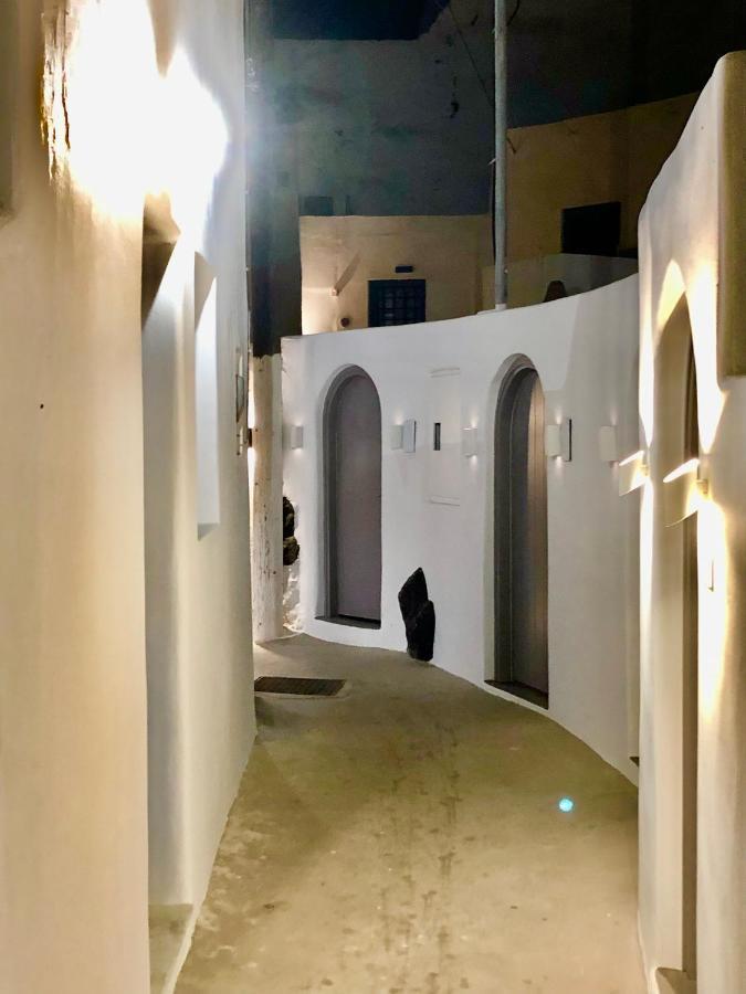 Oldtown Suites Fira Экстерьер фото