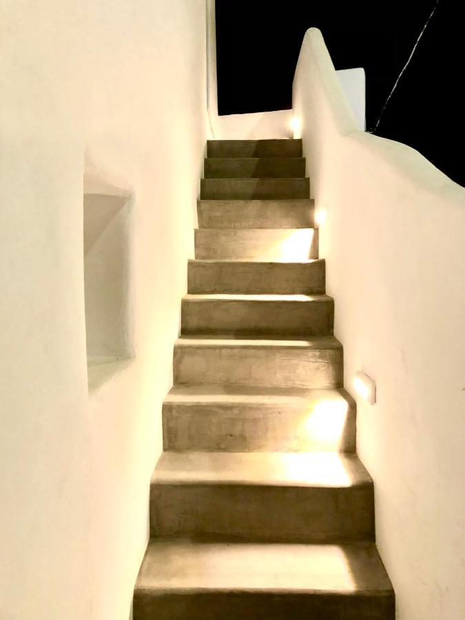 Oldtown Suites Fira Экстерьер фото